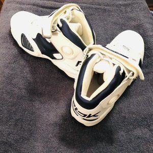 Vintage REEBOK ATR The Pump Mens Shoes-Sz 6.5M